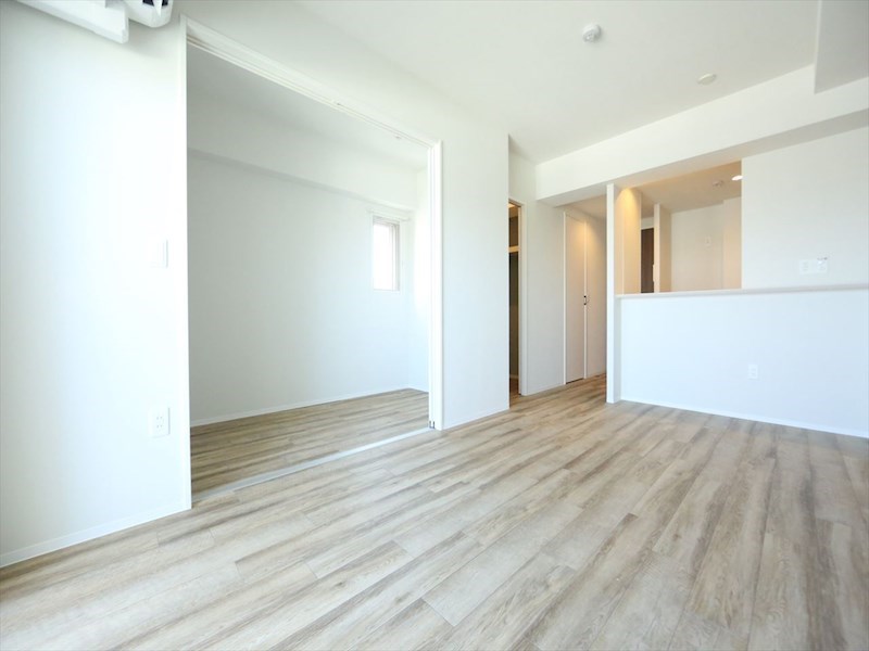 居室・リビング　ＬＤＫ11.1帖　ウォークインクローゼット付　エアコン完備