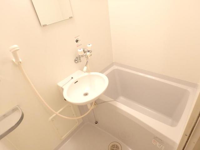 バス・シャワールーム　浴室
