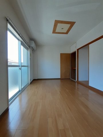 居室・リビング　ゆったりとしたリビングです