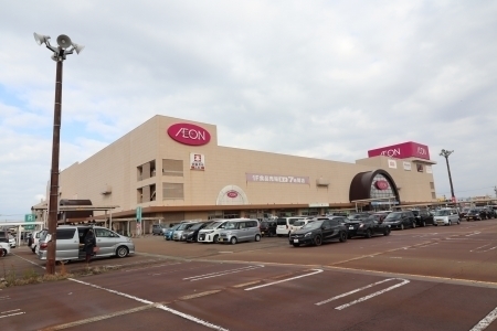 ショッピングセンター　イオン金沢店（ショッピングセンター）まで1800m