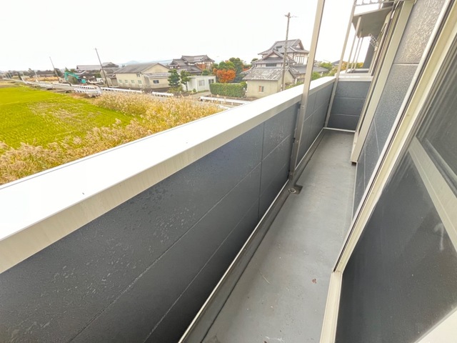 バルコニー　※同タイプの部屋写真です