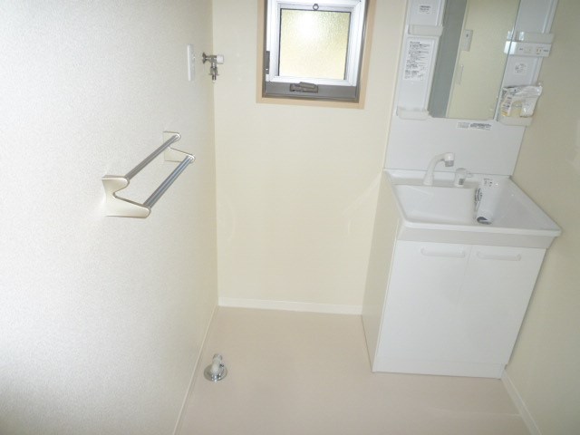 洗面設備　写真は202号室です。（参考）