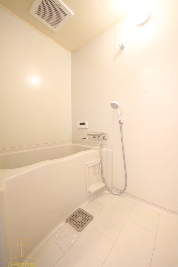 バス・シャワールーム　クレール・ド・ボタン