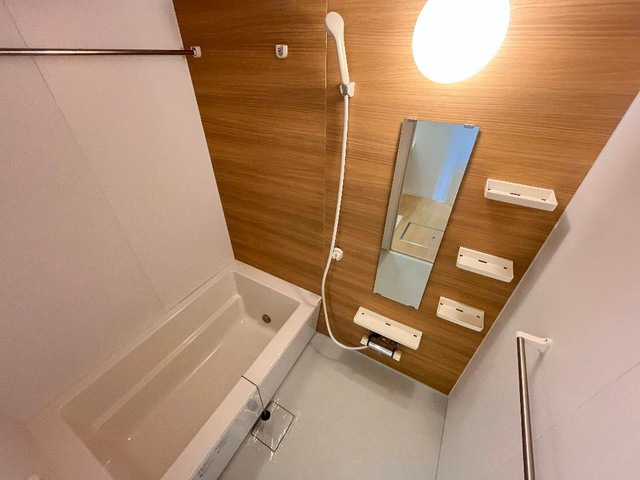 バス・シャワールーム　追い焚き機能付き