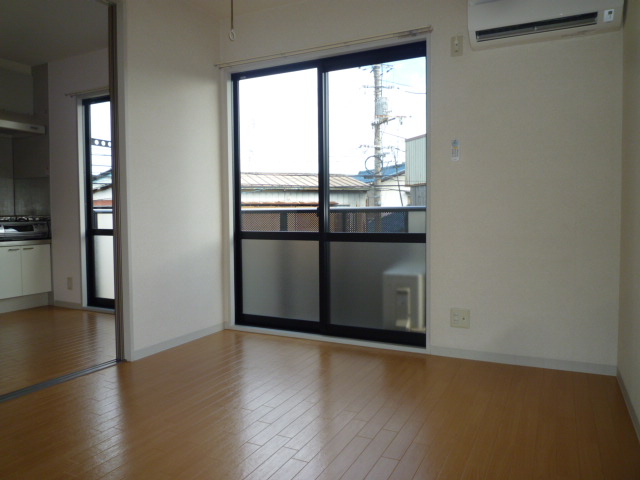 居室・リビング　洋室