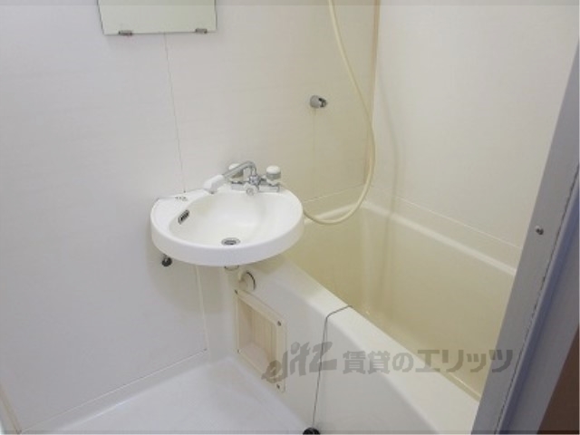 バス・シャワールーム　バス