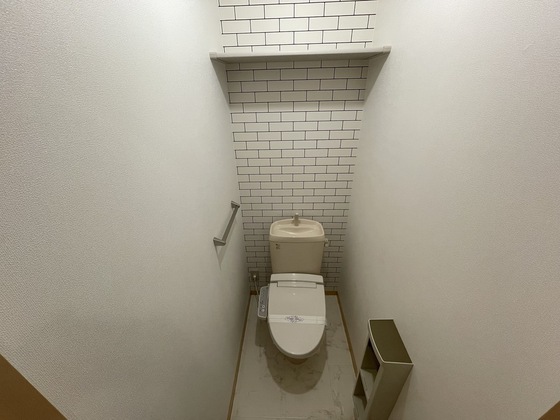 トイレ　※別号室のお写真です