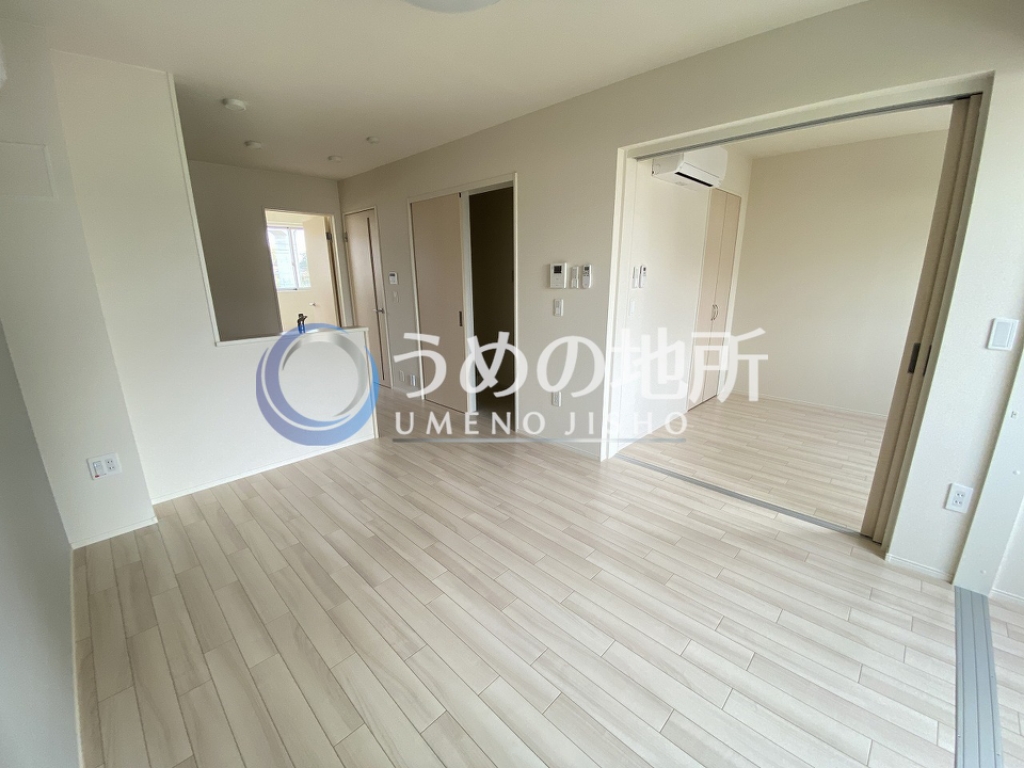 居室・リビング　リビング