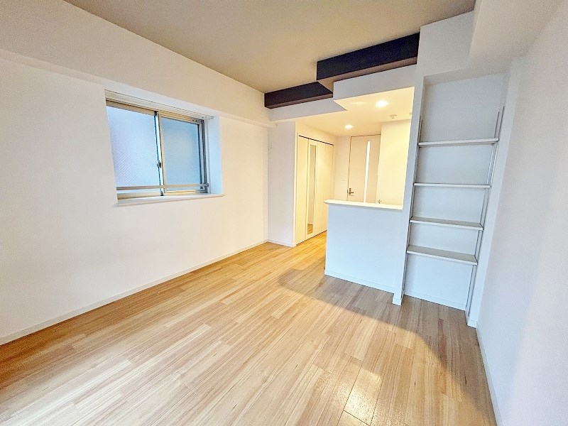 居室・リビング　★洋室10.4帖★