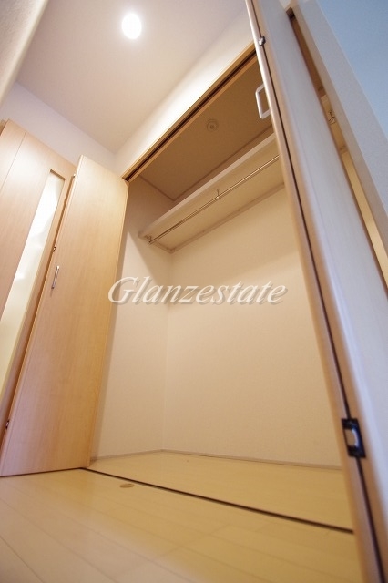 収納　☆幅、奥行のある収納☆