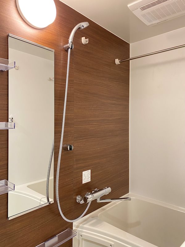 バス・シャワールーム