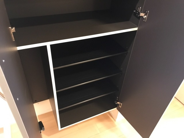 玄関　シューズボックス