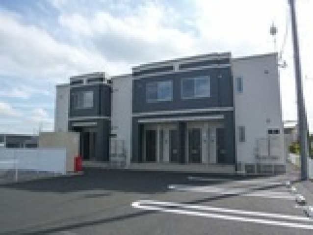 建物外観　角部屋。ネット無料。