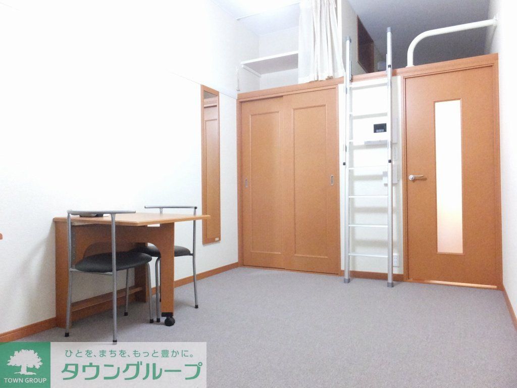 居室・リビング　ロフト付きのお部屋です。