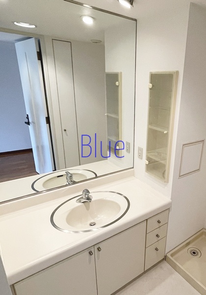 洗面設備　同仕様