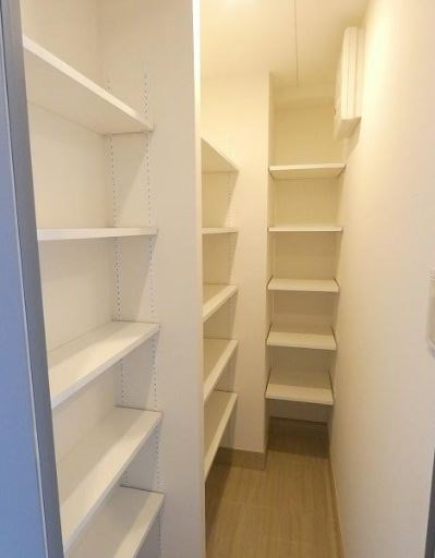 収納　シューズインクローゼット
