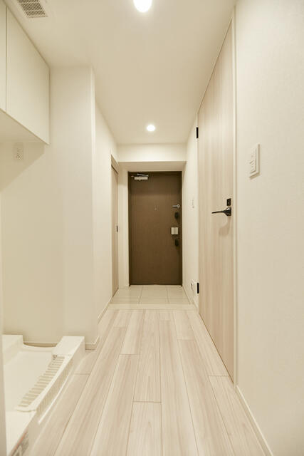 玄関　※写真は同タイプ住戸です。