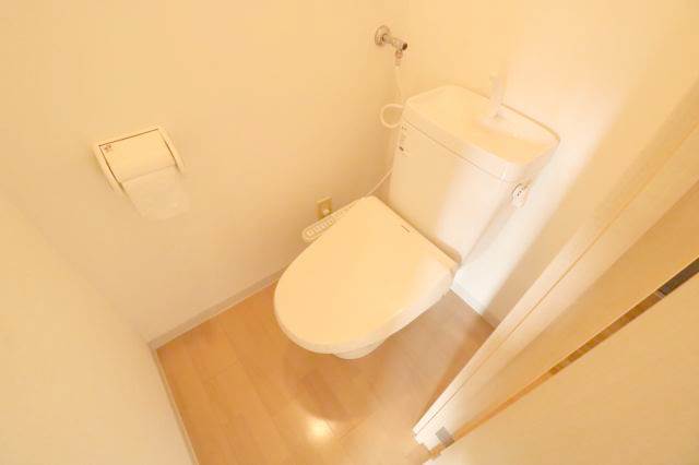 トイレ　トイレ、ウォシュレット付き！