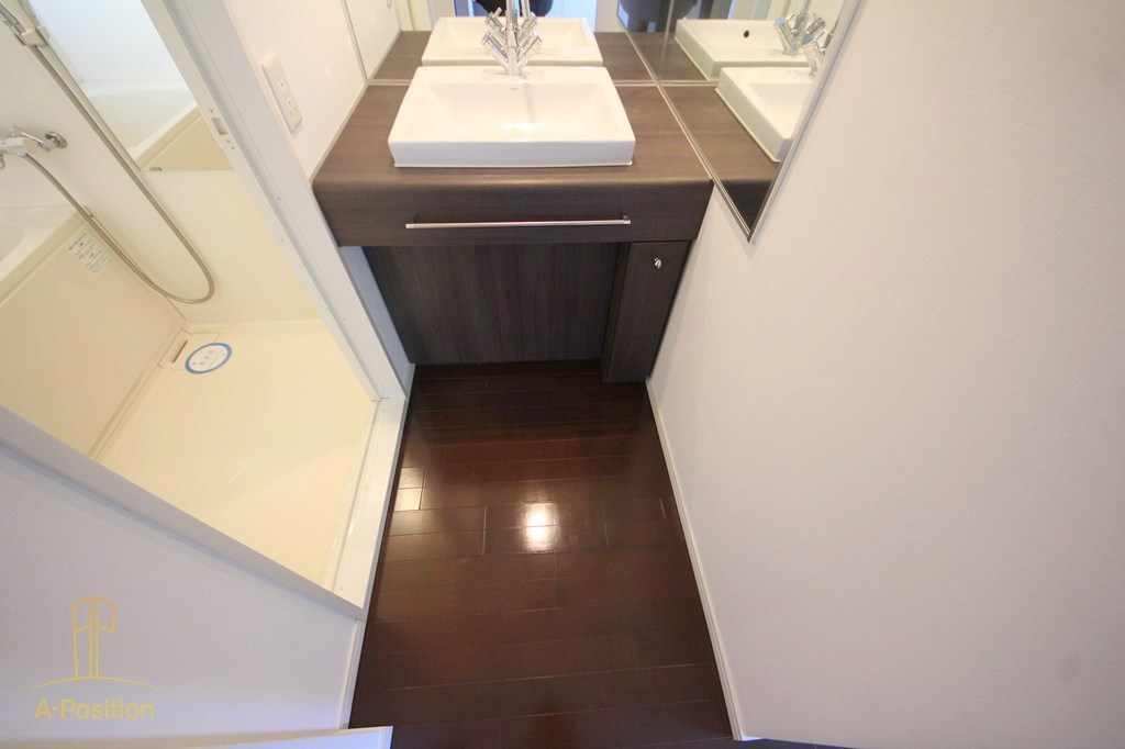 洗面設備　KDX堺筋本町レジデンス