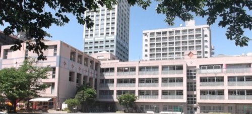 小学校　花園小学校（小学校）まで1875m