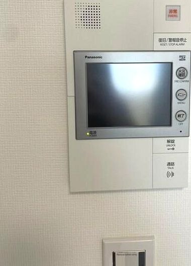 セキュリティ　モニター付きインターホン