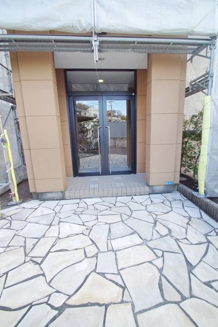 エントランス　★お部屋探しはタウンハウジング稲田堤店まで★