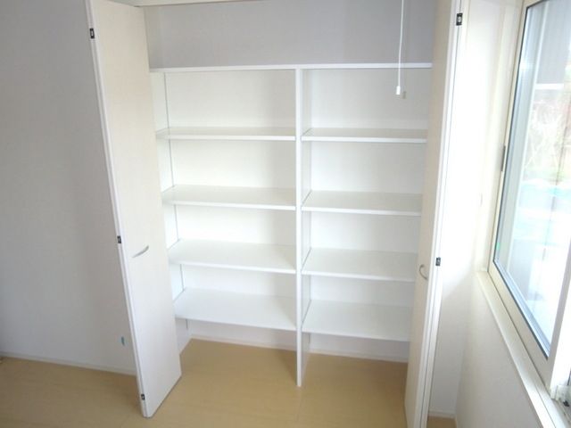 その他設備　★便利な棚式の収納があります★