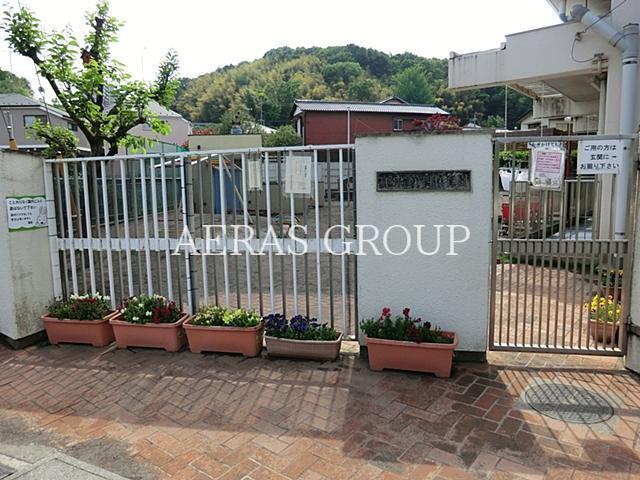 幼稚園・保育園　稲城市立第四保育園（幼稚園・保育園）まで1092m