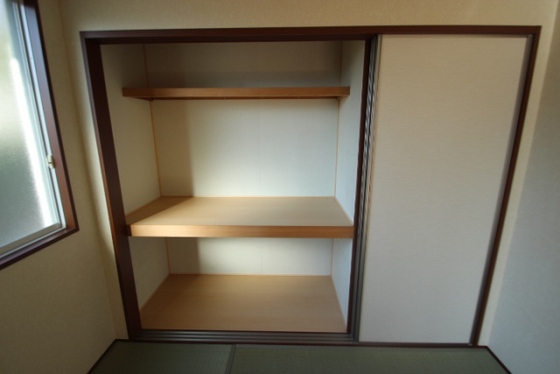 収納　※別部屋の写真です