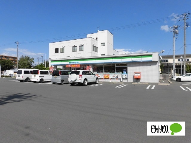 コンビニ　ファミリーマート盛岡津志田町二丁目店（コンビニ）まで477m