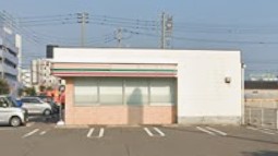 コンビニ　セブンイレブン 坂出北インター店（コンビニ）まで207m