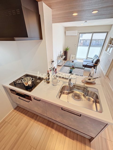 キッチン　写真は２０３号。家具等はつきません。
