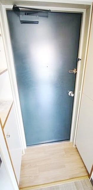 玄関　別部屋同仕様タイプ