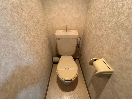 トイレ　※別部屋の写真です