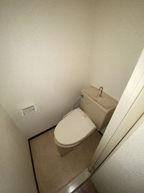 トイレ　清潔感のあるトイレです