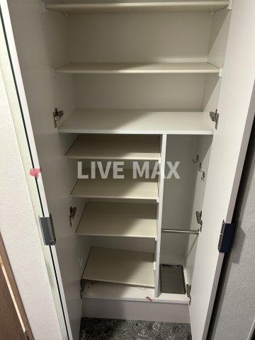 玄関　※同建物、別部屋参照※