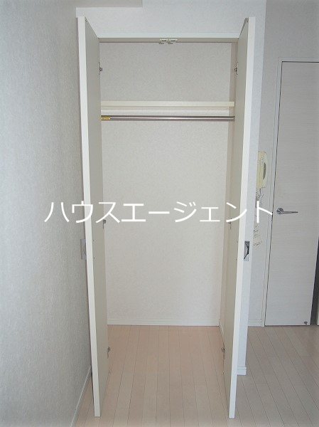 収納　クローゼットも大きいですね。※参考画像