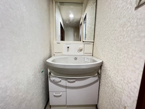 洗面設備　※別部屋の写真です