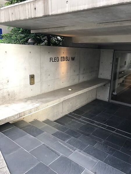エントランス　毎日通るエントランスはこのようになっています