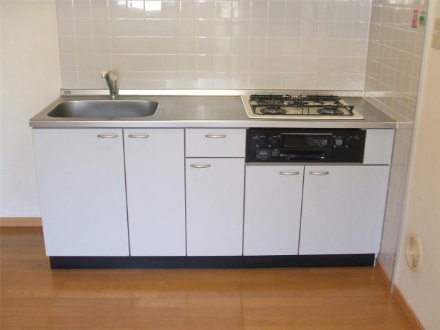 キッチン　広々使える快適な調理スペースです♪