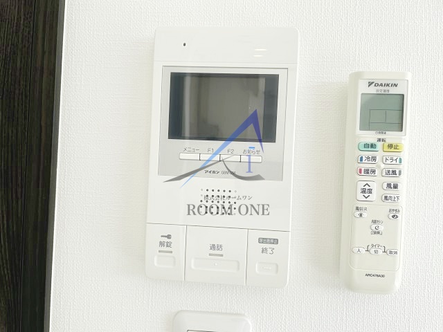 セキュリティ　モニター付きインターホンです。