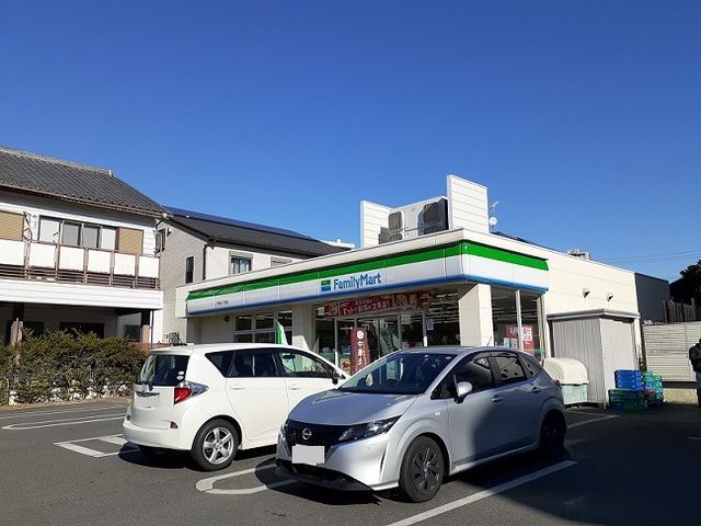 コンビニ　ファミマ　下落合2丁目店（コンビニ）まで500m
