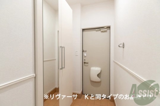 玄関　写真はイメージ、完成予想図です