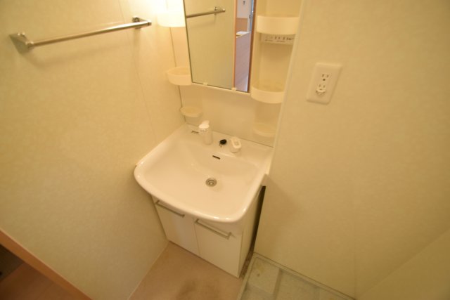 洗面設備　洗面所です