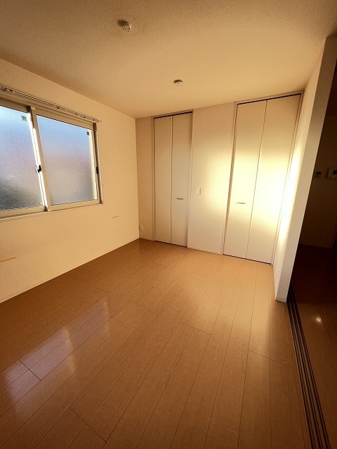 その他部屋・スペース　落ち着いて過ごせるお部屋なので、寝室にいかがでしょうか