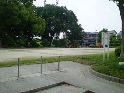公園　諏訪公園（公園）まで370m
