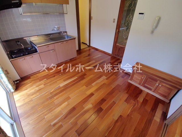 居室・リビング　別部屋写真です。
