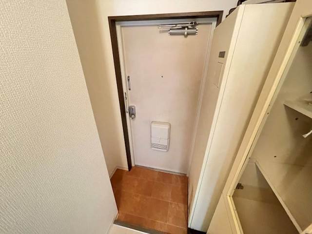 玄関　別号室