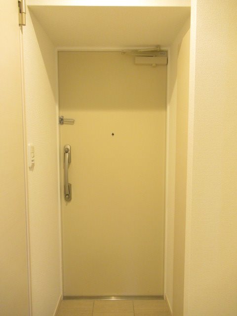 玄関　※参考写真