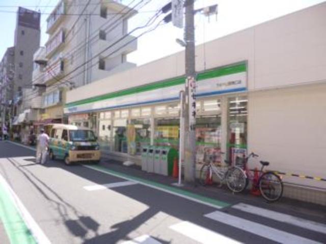 コンビニ　ファミリーマート下総中山駅南口店（コンビニ）まで679m